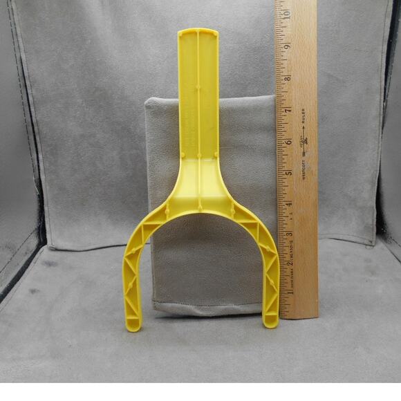 Yellow Pan Pusher Replacement Vintage 1972 Easy Bake Oven General Mills Kenner - Picture 3 of 5